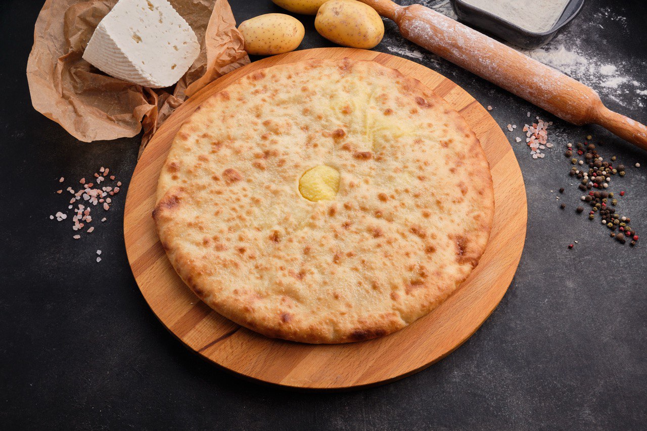 с картошкой и сыром "Картофджын"