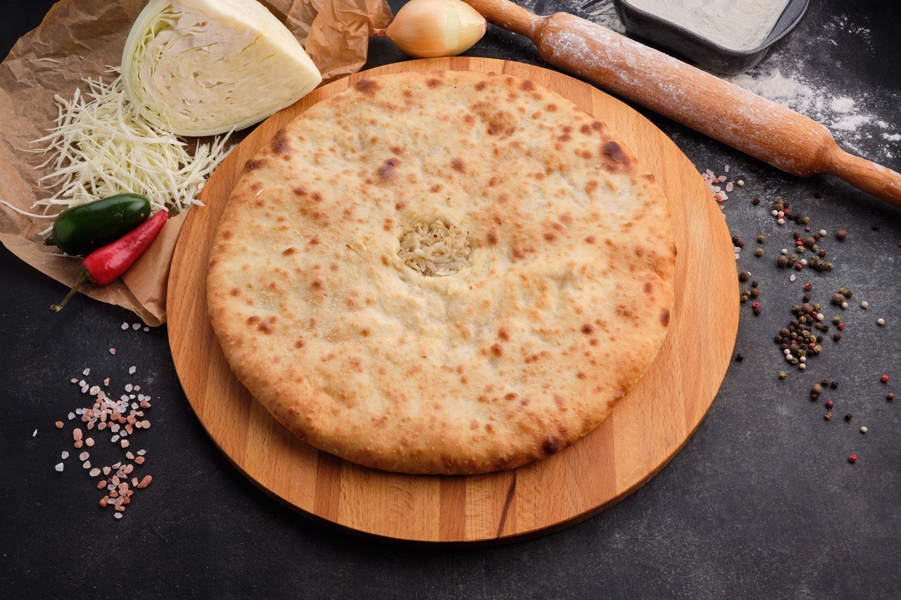 с капустой и грецким орехом